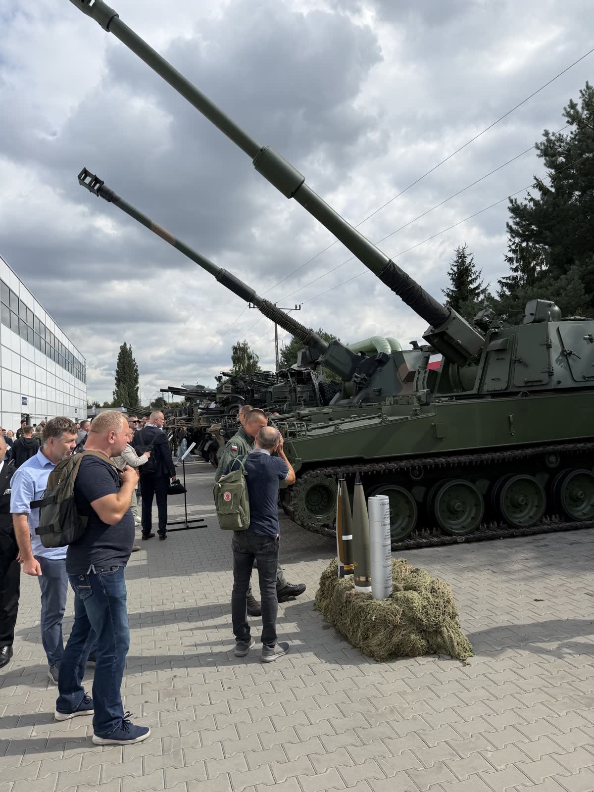Polish 155 mm self-propelled howitzers on the outdoor display